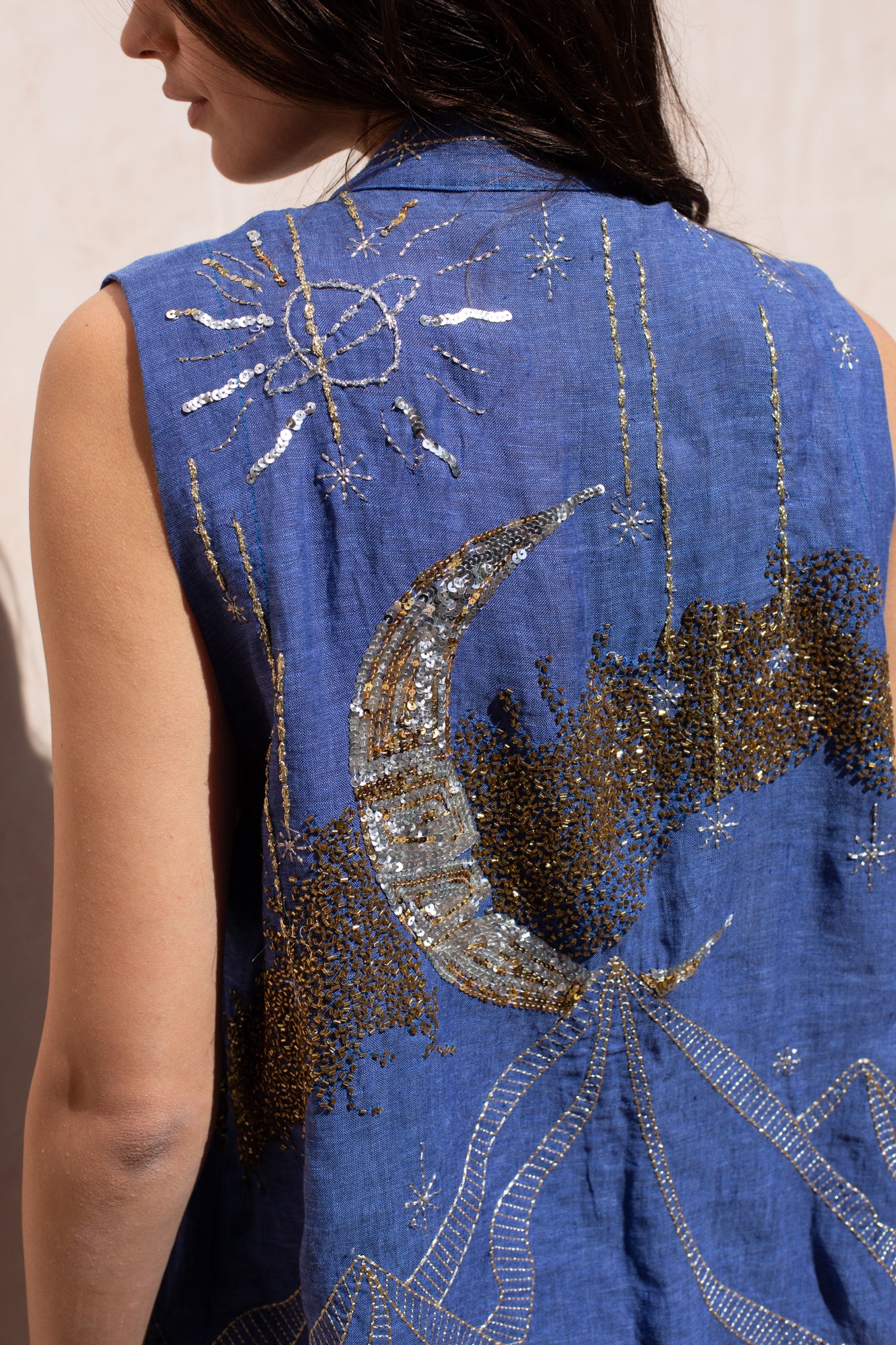 Lluna - Linen Embroidered Sleeveless Gilet
